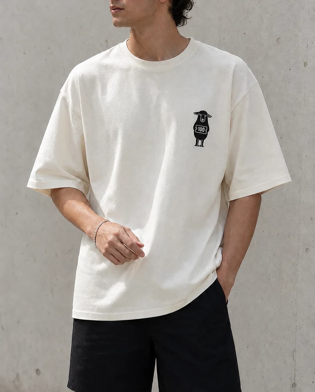 Franela Oversized Se Busca — crudo delantero