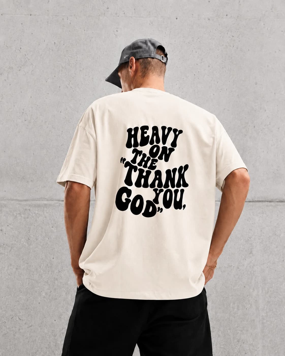 Franela Oversized Heavy on the Thank You, God — crudo trasero